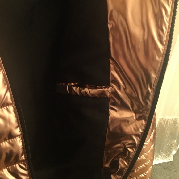 Winter coat - Picture 4 of 4